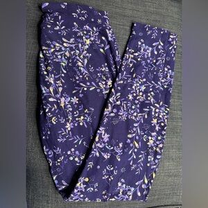 LuLaRoe Purple Floral Leggings.  One size.  Women $5 bundle deal